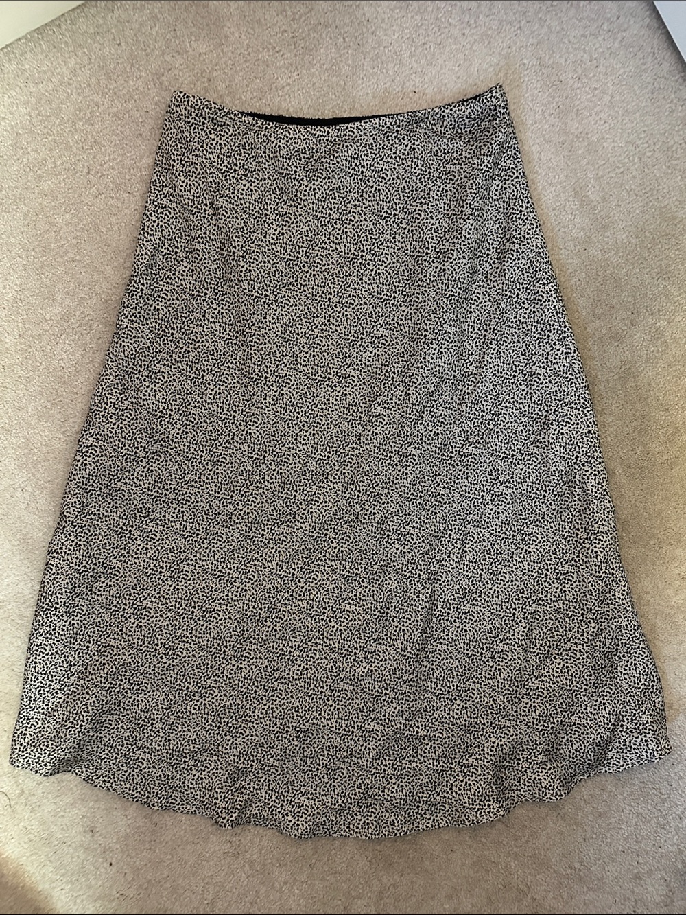 *NWT* Sienna Sky cheetah satin midi skirt